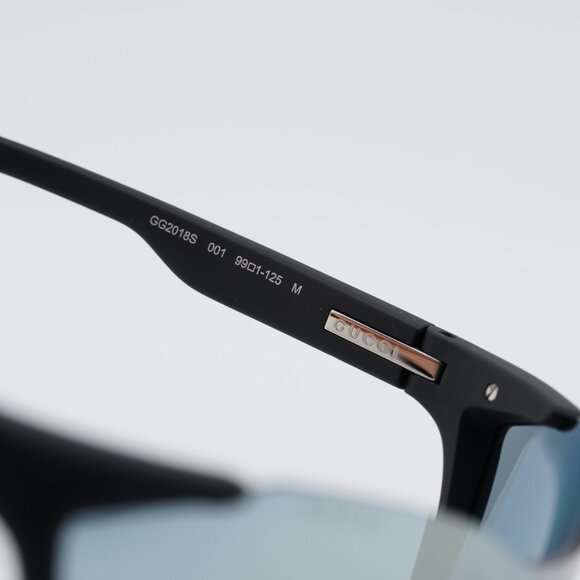 Gucci GG2018S 001 Sunglasses Matte Black Shield Frame, Smoke Mirror Lenses - Picture 6 of 10